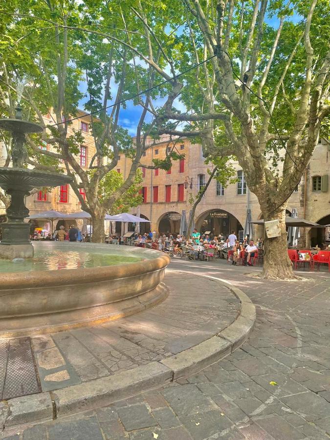 En Tres Bien Situe * Uzès